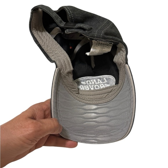 Land Rover Black Cap - Picture 10 of 10